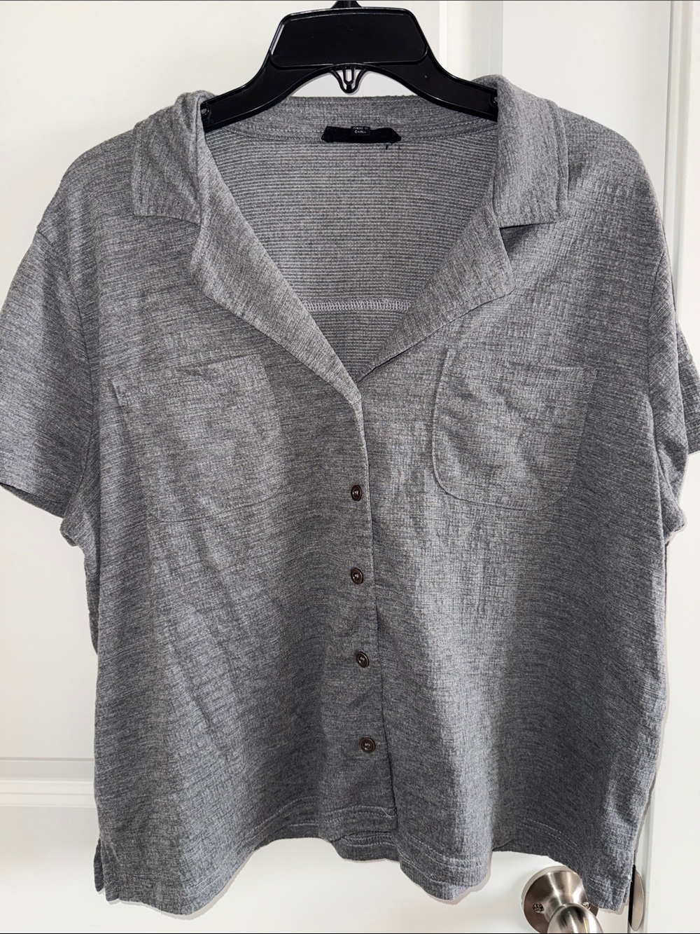 Jane and Delancey Gray Button-Front Short Sleeve Top